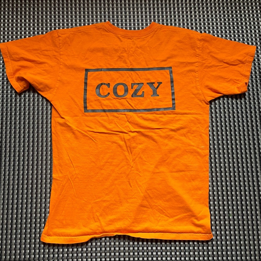 Graphic Tee - Picture 3 of 3